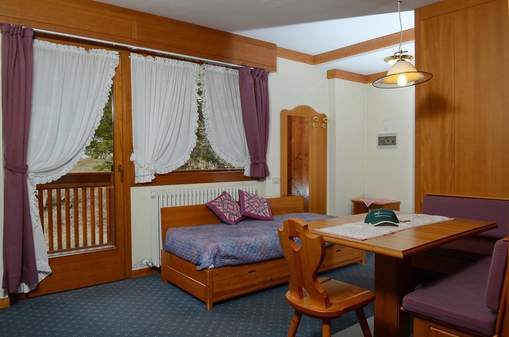 Ski Residence San Martino Di Castrozza Værelse billede